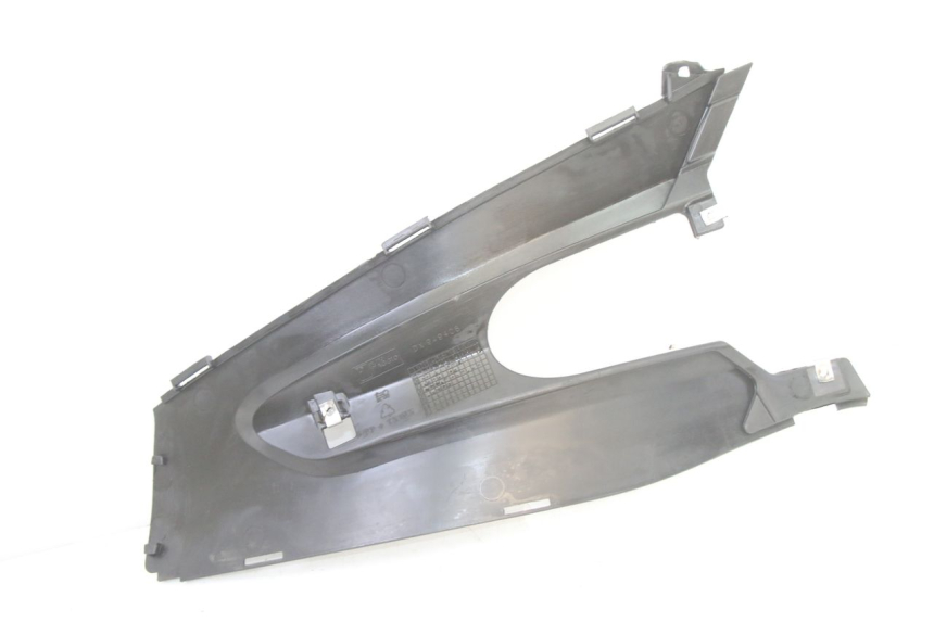 photo de TAPA REPOSAPIES CONEXION DERECHA GILERA RUNNER SP 50 (2006 - 2008)