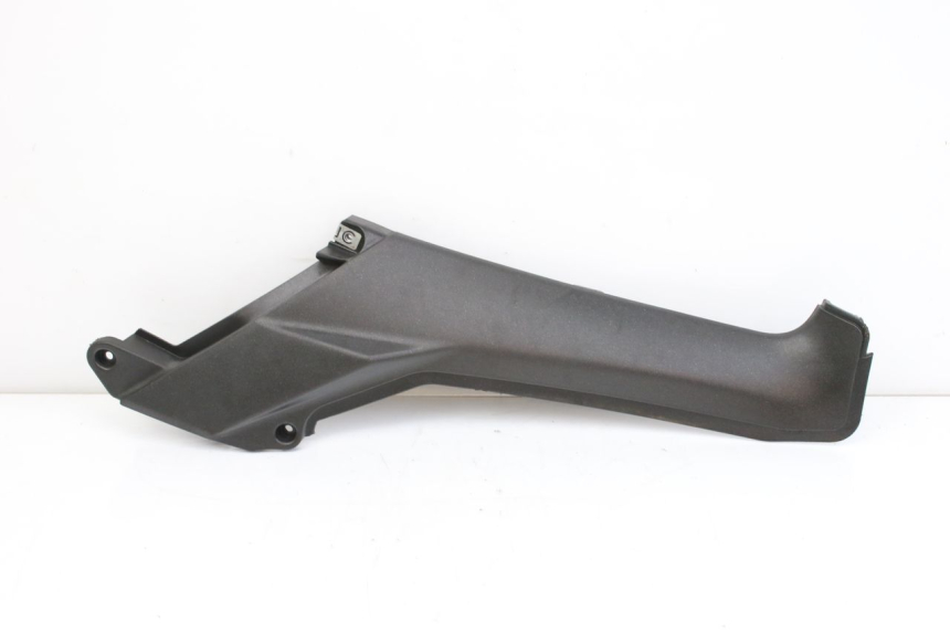 photo de TAPA REPOSAPIES CONEXION DERECHA APRILIA SR R 2T LC 50 (2018 - 2021)