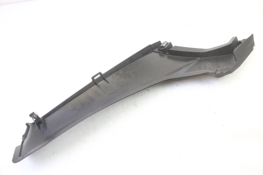 photo de TAPA REPOSAPIES CONEXION DERECHA APRILIA SR R 2T LC 50 (2018 - 2021)