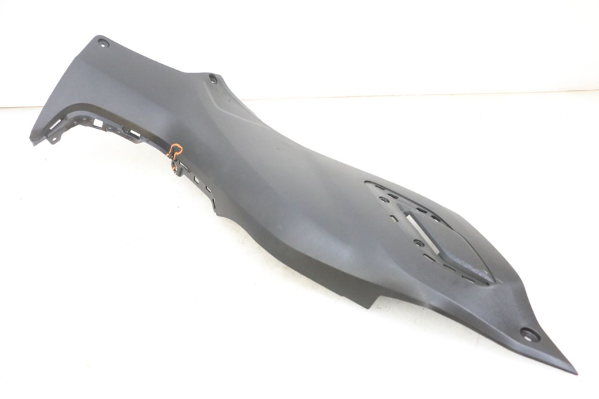 photo de TAPA REPOSAPIES CONEXION DERECHA YAMAHA TRICITY 300 (2020 - 2024) - Otra vista del artículo