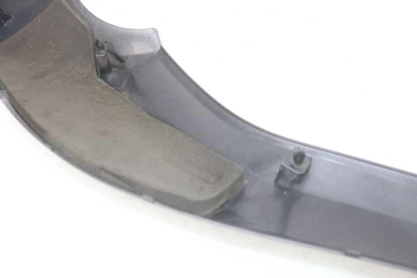 photo de TAPA REPOSAPIES CONEXION DERECHA YAMAHA XP T-MAX TMAX ABS 530 (2012 - 2015)