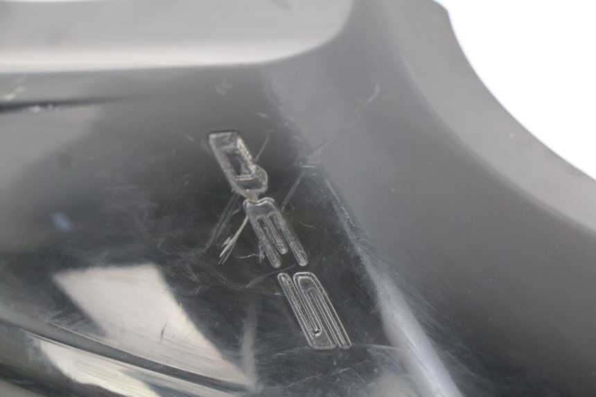 photo de TAPA REPOSAPIES CONEXION DERECHA YAMAHA XP T-MAX TMAX ABS 530 (2012 - 2015)