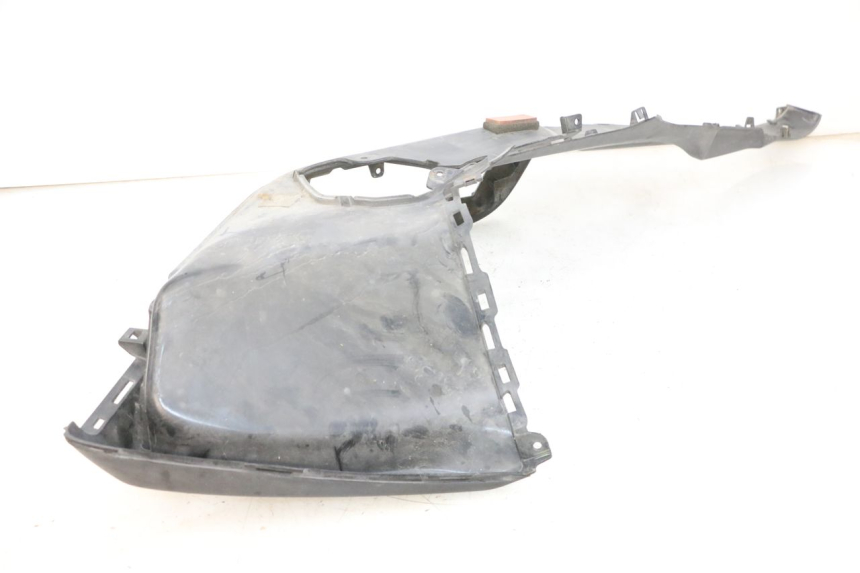 photo de TAPA REPOSAPIES CONEXION IZQUIERDA SUZUKI BURGMAN 650 (2013 - 2020)