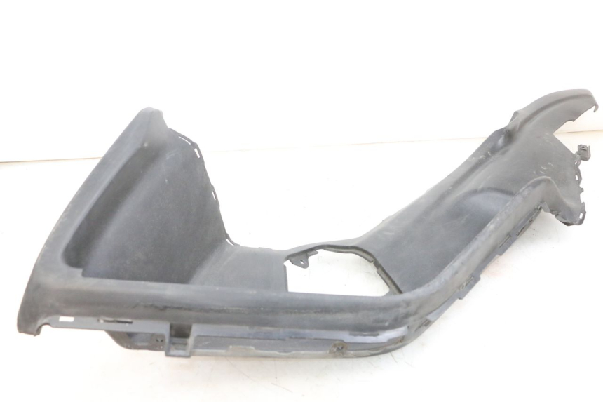 photo de TAPA REPOSAPIES CONEXION IZQUIERDA SUZUKI BURGMAN 650 (2013 - 2020)