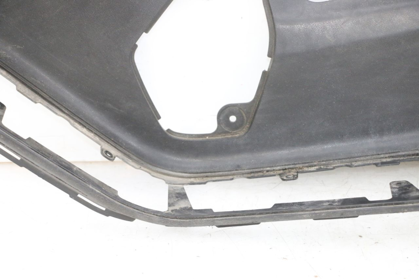 photo de TAPA REPOSAPIES CONEXION IZQUIERDA SUZUKI BURGMAN 650 (2013 - 2020)