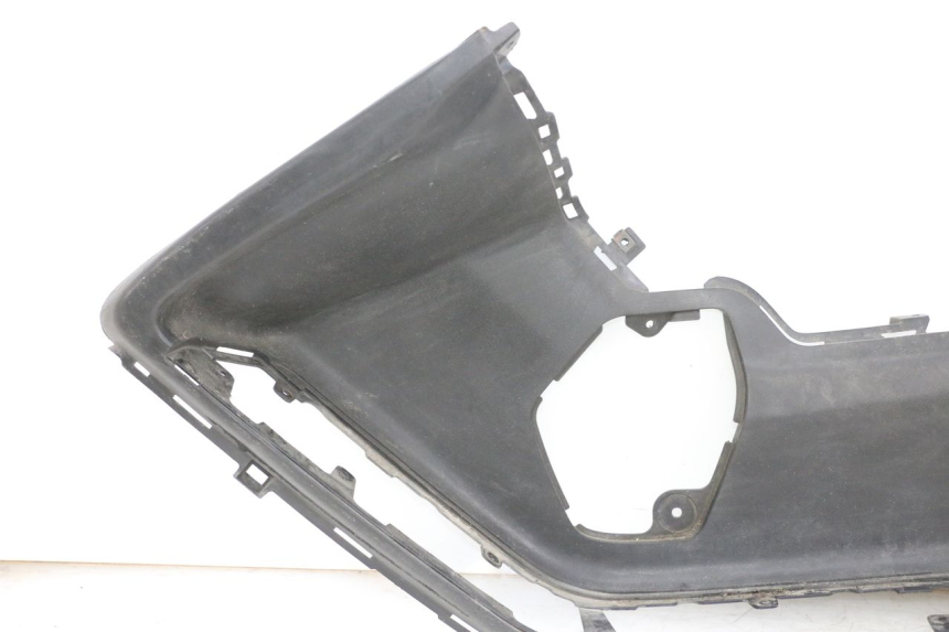 photo de TAPA REPOSAPIES CONEXION IZQUIERDA SUZUKI BURGMAN 650 (2013 - 2020)