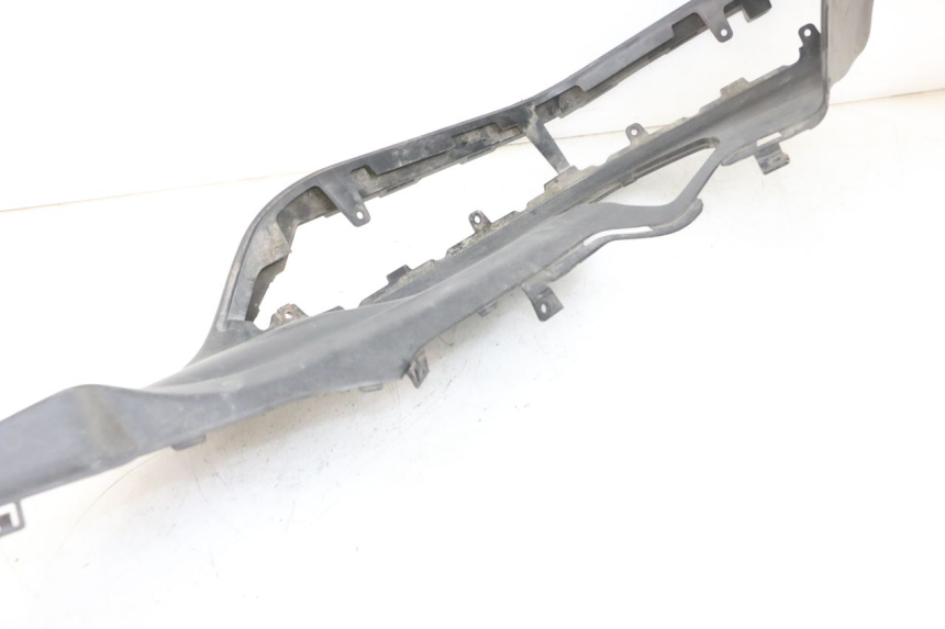 photo de TAPA REPOSAPIES CONEXION IZQUIERDA SUZUKI BURGMAN 650 (2013 - 2020)