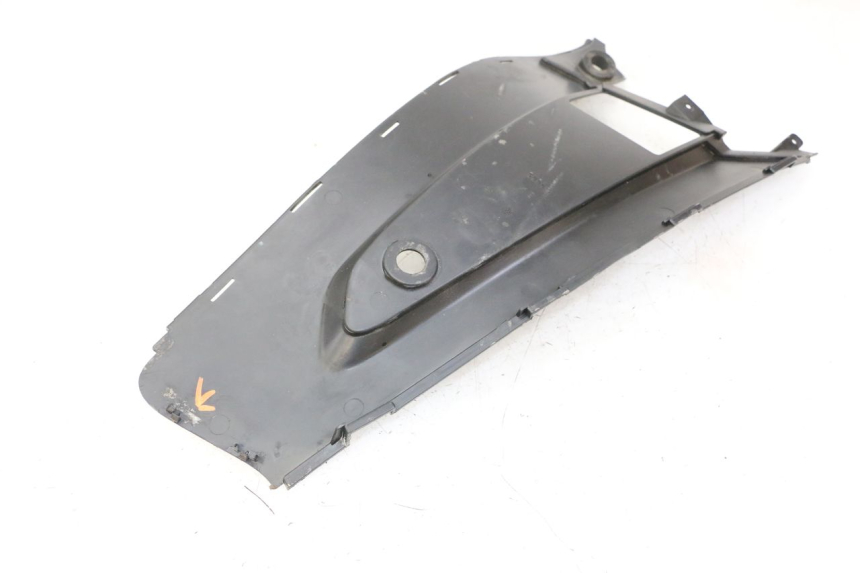 photo de TAPA REPOSAPIES CONEXION IZQUIERDA GILERA NEXUS 300 (2008 - 2013)