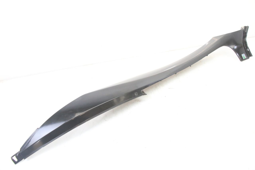 photo de TAPA REPOSAPIES CONEXION IZQUIERDA PIAGGIO MP3 500 (2014 - 2016)
