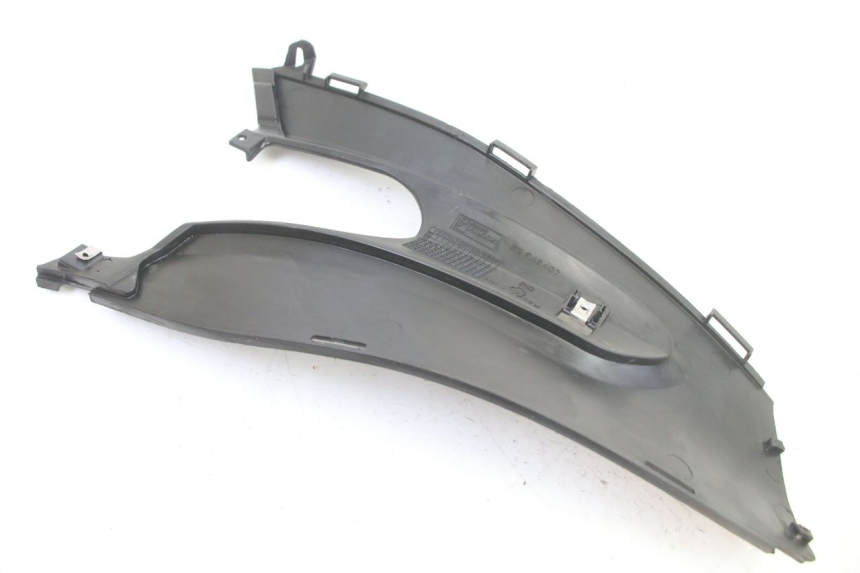 photo de TAPA REPOSAPIES CONEXION IZQUIERDA GILERA RUNNER SP 50 (2006 - 2008)