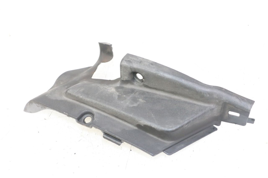 photo de TAPA REPOSAPIES CONEXION IZQUIERDA APRILIA SCARABEO GT TOURING 125 (1999 - 2005)