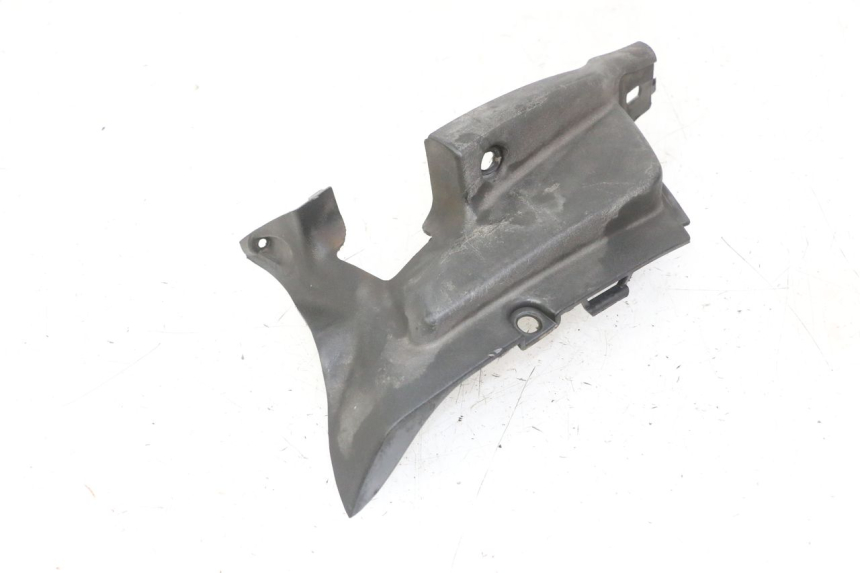 photo de TAPA REPOSAPIES CONEXION IZQUIERDA APRILIA SCARABEO GT TOURING 125 (1999 - 2005)