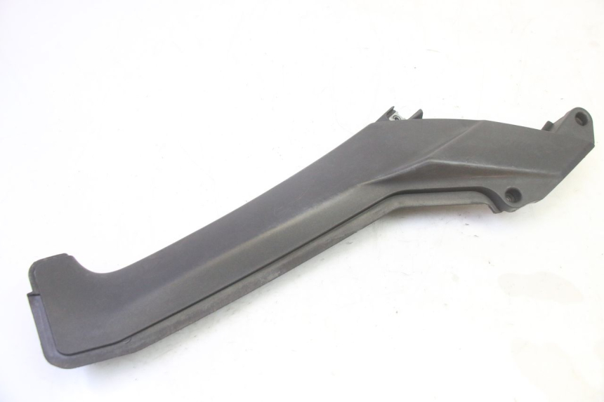 photo de TAPA REPOSAPIES CONEXION IZQUIERDA APRILIA SR R 2T LC 50 (2018 - 2021)