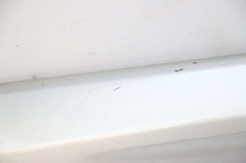 photo de TAPA REPOSAPIES CONEXION IZQUIERDA YAMAHA X-MAX XMAX 250 (2006 - 2009)