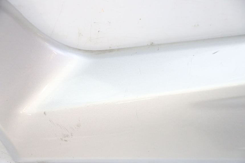 photo de TAPA REPOSAPIES CONEXION IZQUIERDA YAMAHA X-MAX XMAX 250 (2006 - 2009)