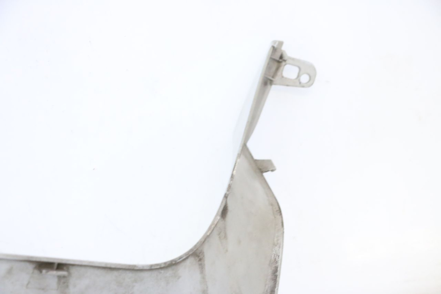 photo de TAPA REPOSAPIES CONEXION IZQUIERDA YAMAHA X-MAX XMAX 250 (2006 - 2009)