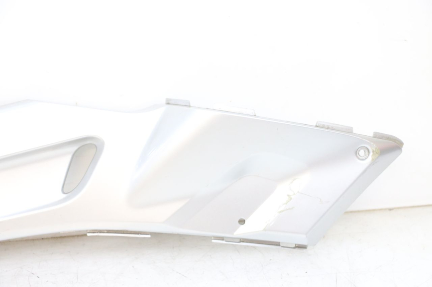 photo de JUNTA PIE DE APOYO IZQUIERDO YAMAHA XMAX X-MAX 125 (2006 - 2009) - Perfil de la pieza de repuesto