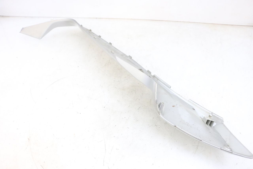 photo de JUNTA PIE DE APOYO IZQUIERDO YAMAHA XMAX X-MAX 125 (2006 - 2009) - Primer plano técnico