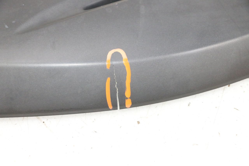 photo de TAPA REPOSAPIES CONEXION IZQUIERDA YAMAHA X-MAX XMAX 125 (2010 - 2013) - Estado de la superficie y material