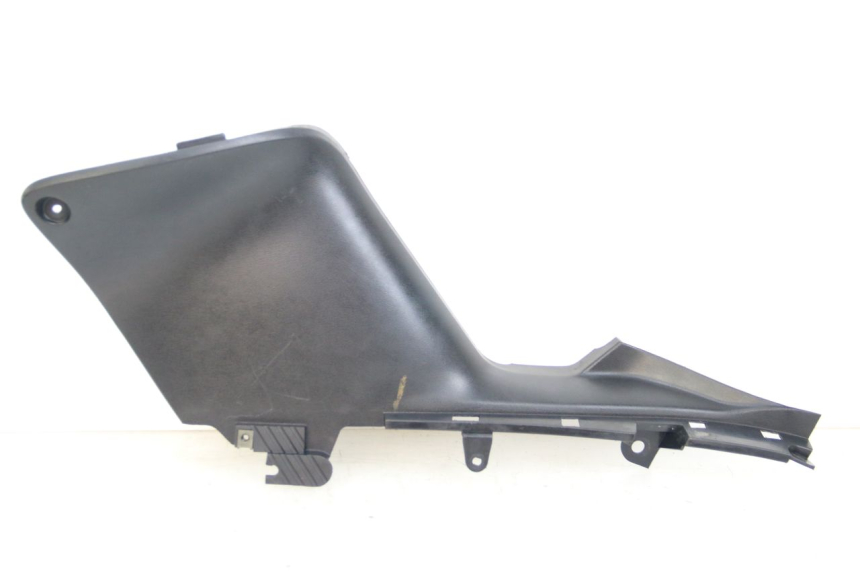 photo de TAPA REPOSAPIES CONEXION IZQUIERDA YAMAHA XP T-MAX TMAX 500 (2004 - 2007)