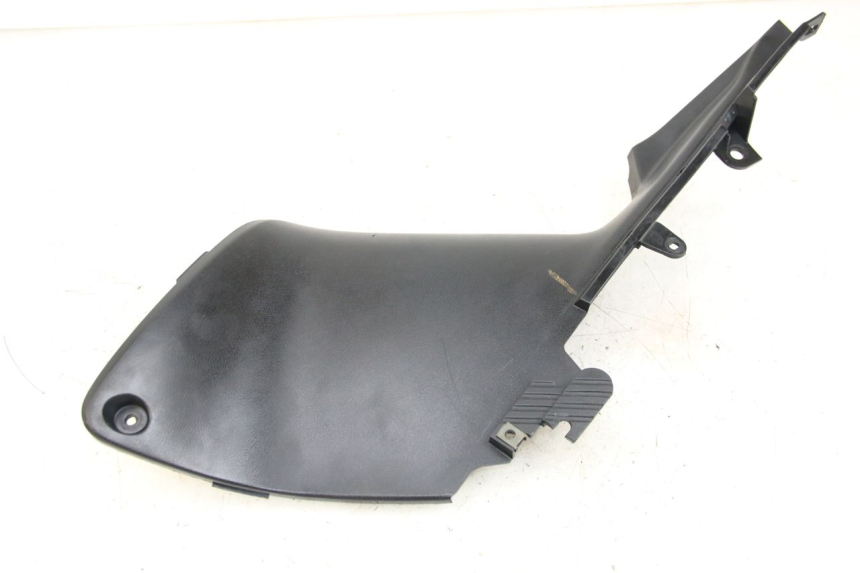 photo de TAPA REPOSAPIES CONEXION IZQUIERDA YAMAHA XP T-MAX TMAX 500 (2004 - 2007)