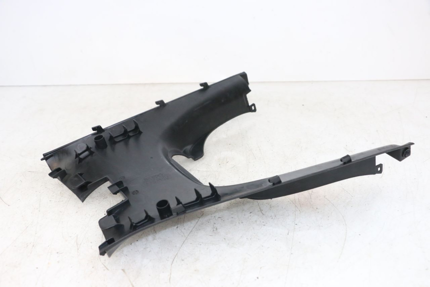 photo de TAPA REPOSAPIES CONEXION KYMCO DINK STREET ABS 125 (2011 - 2018)