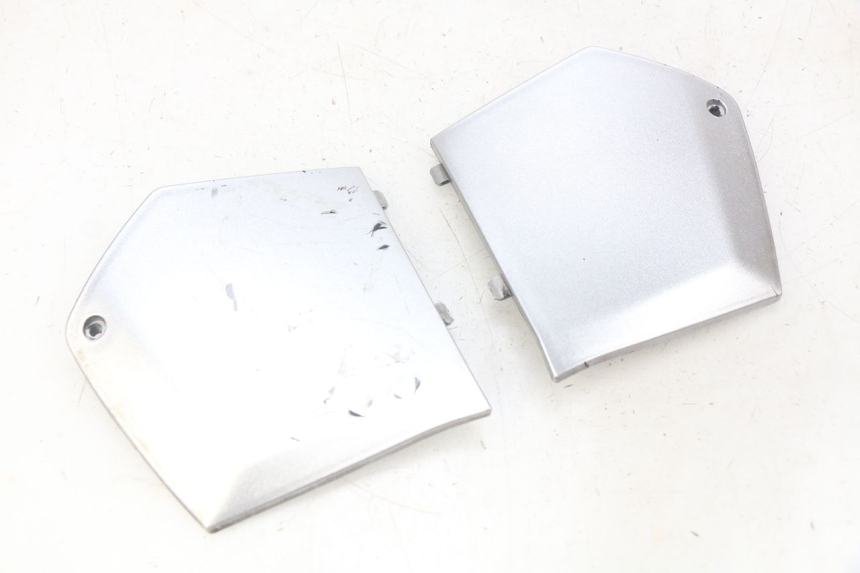 photo de CONEXIÓN DEL ESCALÓN PIAGGIO MP3 LT 400 (2007 - 2012)