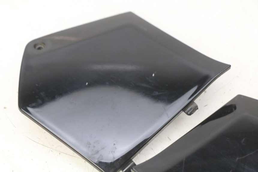 photo de CONEXIÓN DEL ESTRIBO PIAGGIO MP3 500 (2011 - 2015)