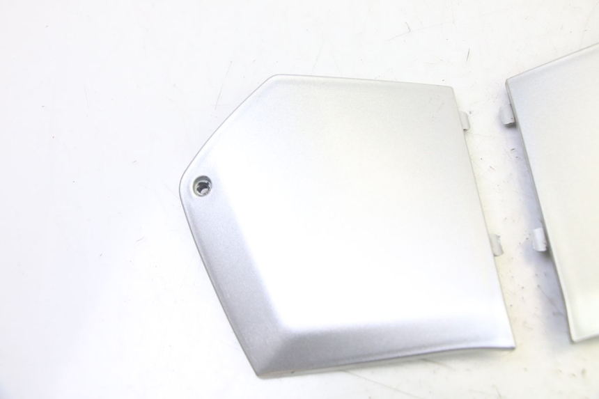 photo de CONEXIÓN DEL ESCALÓN PIAGGIO MP3 RL 250 (2007 - 2010)