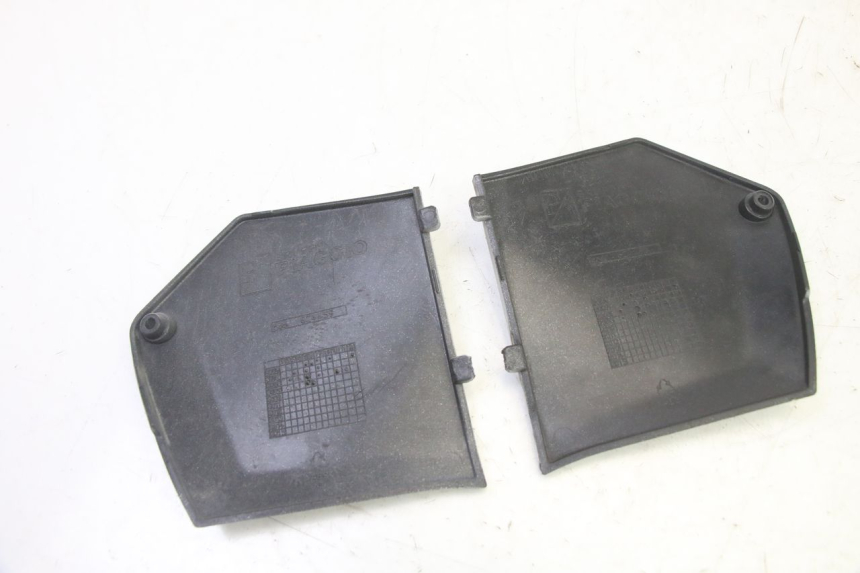 photo de CONEXIÓN DEL ESCALÓN PIAGGIO MP3 RL 250 (2007 - 2010)