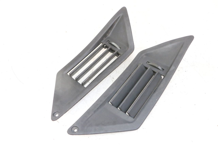 photo de TAPA REPOSAPIES CONEXION GILERA NEXUS 125 (2009 - 2013)
