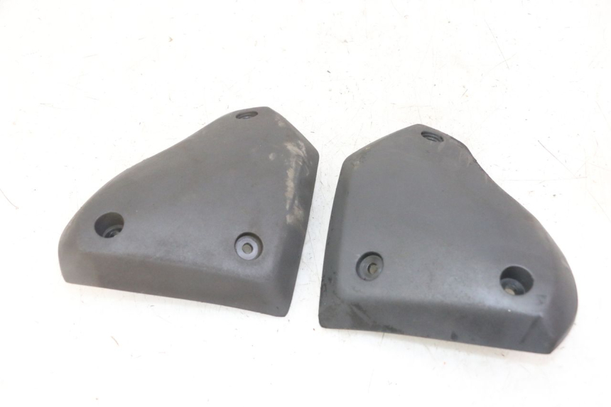 photo de TAPA REPOSAPIES CONEXION PEUGEOT STREETZONE I 2T 50 (2018 - 2020)