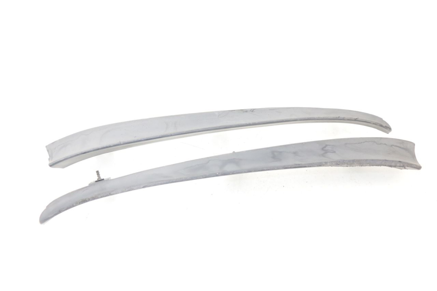 photo de TAPA REPOSAPIES CONEXION PIAGGIO HEXAGON LX4 125 (1998 - 2001)