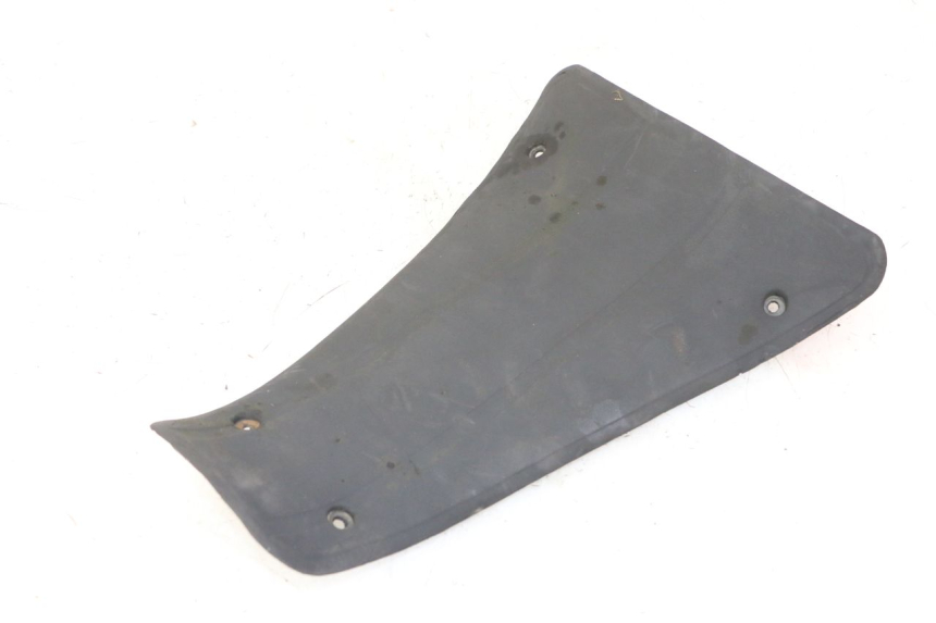 photo de TAPA REPOSAPIES CONEXION PIAGGIO VESPA GRANTURISMO 200 (2004 - 2005)