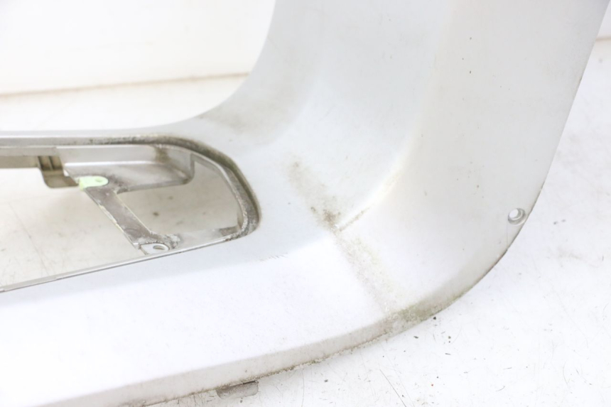 photo de TAPA REPOSAPIES CONEXION PEUGEOT SATELIS 250 (2006 - 2012)