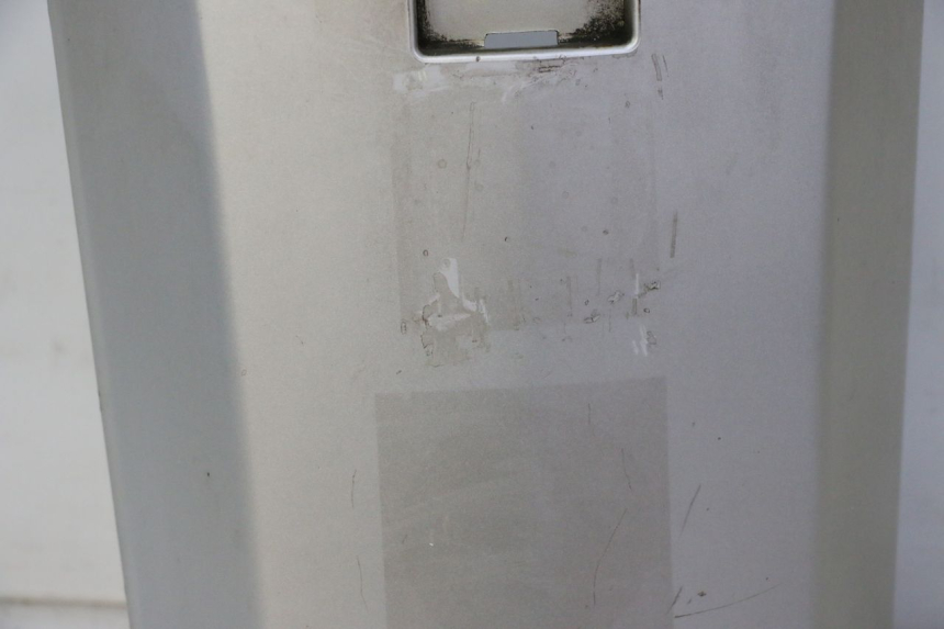 photo de TAPA REPOSAPIES CONEXION PEUGEOT SATELIS 125 (2006 - 2009)