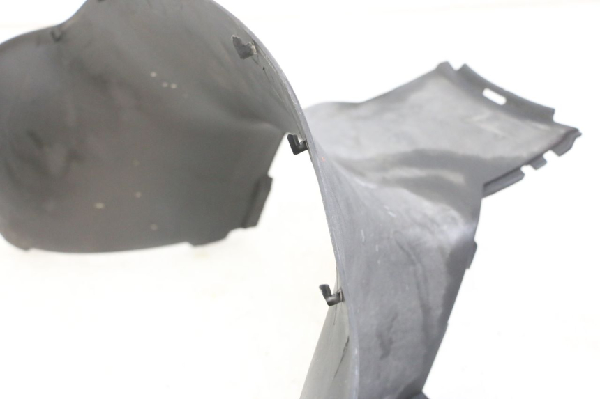 photo de TAPA REPOSAPIES CONEXION APRILIA SCARABEO GT TOURING 125 (1999 - 2005)