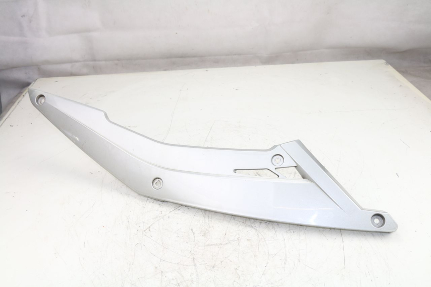 photo de TAPA REPOSAPIES CONEXION RAZZO STEED 125 (2012 - 2018)