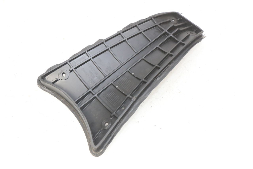 photo de CONEXIÓN DEL ESCALÓN PIAGGIO VESPA PRIMAVERA 2T 50 (2013 - 2018)