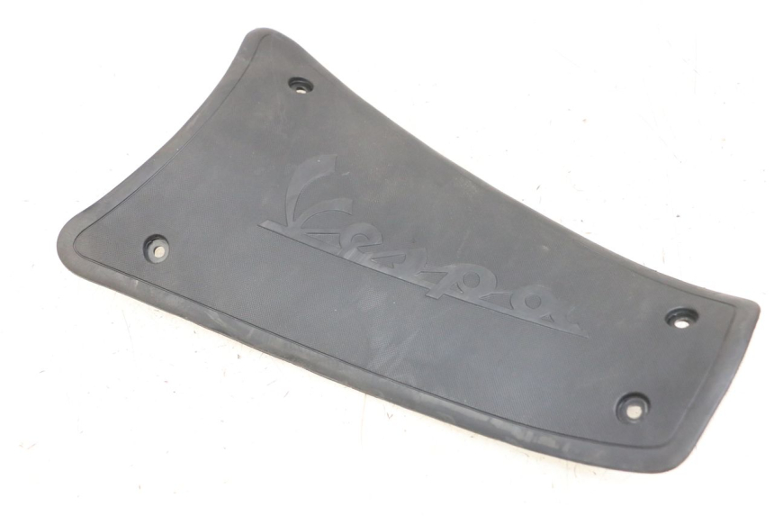 photo de TAPA REPOSAPIES CONEXION PIAGGIO VESPA PRIMAVERA 4T 50 (2021 - 2024)