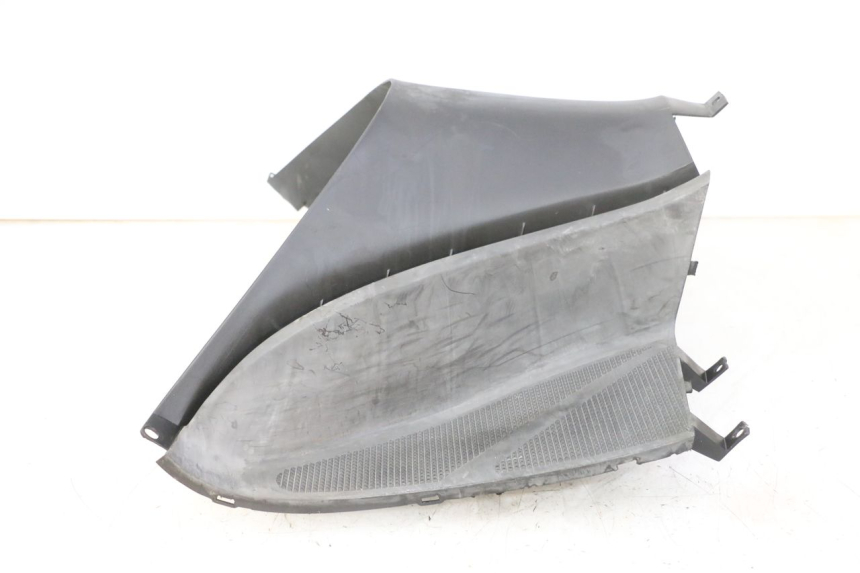 photo de TAPA REPOSAPIES CONEXION YAMAHA YP MAJESTY 125 (2007 - 2010)