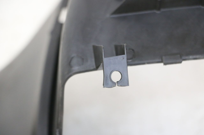 photo de TAPA REPOSAPIES CONEXION YAMAHA YP MAJESTY 125 (2007 - 2010)