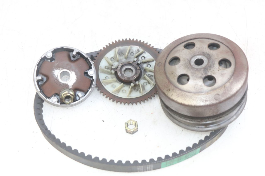 photo de KIT EMBRAGUE VARIADOR KYMCO AGILITY 4T 50 (2005 - 2018)