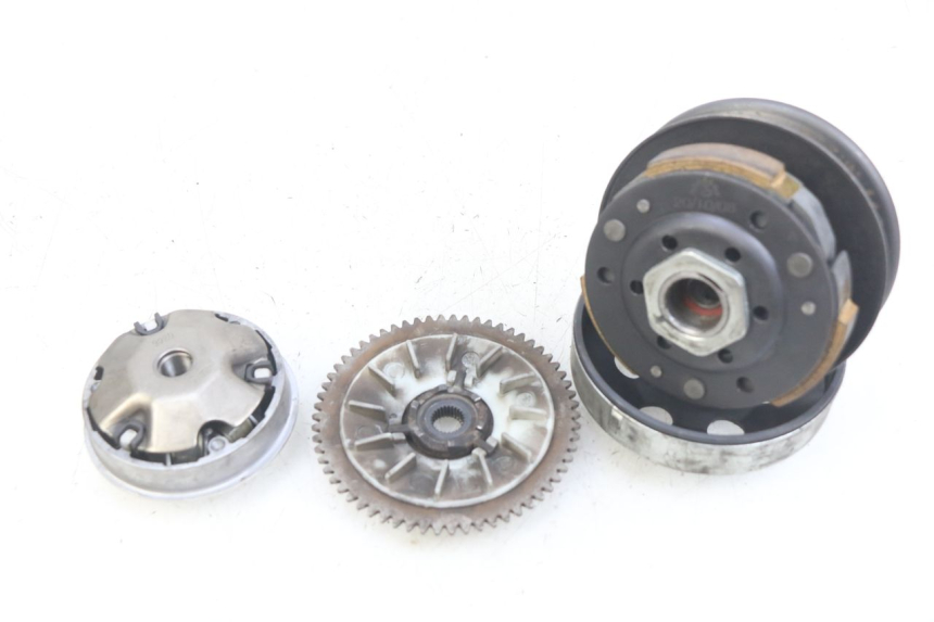 photo de KIT EMBRAGUE VARIADOR UNIVERSAL BIKE RETRO 50 (2019 - 2023)