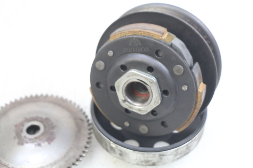 photo de KIT EMBRAGUE VARIADOR UNIVERSAL BIKE RETRO 50 (2019 - 2023)