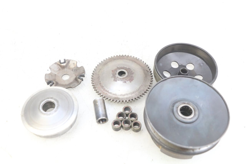 photo de KIT EMBRAGUE VARIADOR UNIVERSAL BIKE RETRO 50 (2019 - 2023)