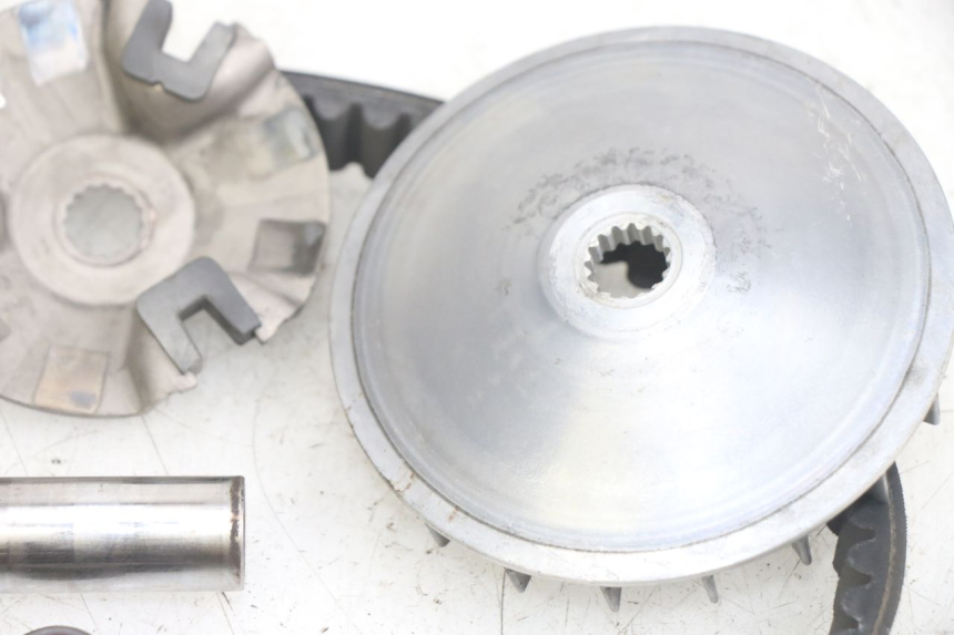 photo de KIT EMBRAGUE VARIADOR YAMAHA BW'S BWS 125 (2010 - 2013)