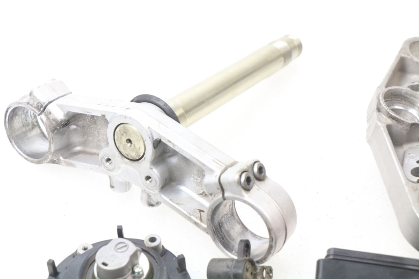 photo de KIT DE CERRADURA LLAVE CDI NEIMAN YAMAHA FJR ABS 1300 (2006 - 2012)