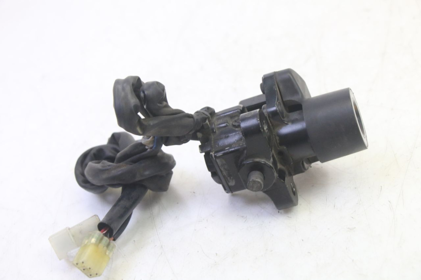 photo de KIT DE CERRADURA CLAVE CDI NEIMAN YAMAHA FZ6 N FAZER 600 (2004 - 2006)