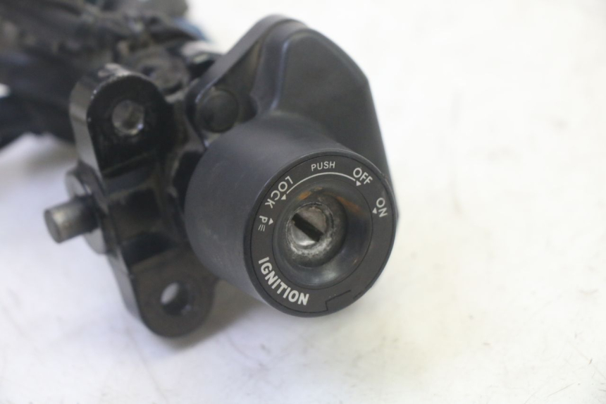 photo de KIT DE CERRADURA CLAVE CDI NEIMAN YAMAHA FZ6 N FAZER 600 (2004 - 2006)